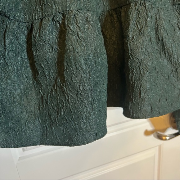 ARITZIA WILFRED PEPLUM BLOUSE IN DARK GREEN CROSSOVER FRONT SIZE SMALL - Picture 13 of 14